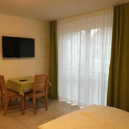 Boardinghouse Casita Amann アパート *