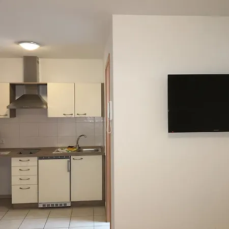 Boardinghouse Casita Amann アパート *